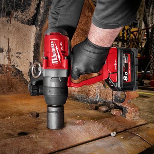 Milwaukee M18 ONEFHIWF1 802X 18V 1 2033Nm Impact Wrench 2x 8Ah